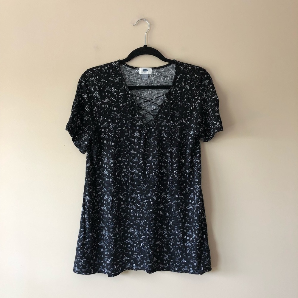 Old Navy black and white printed top
